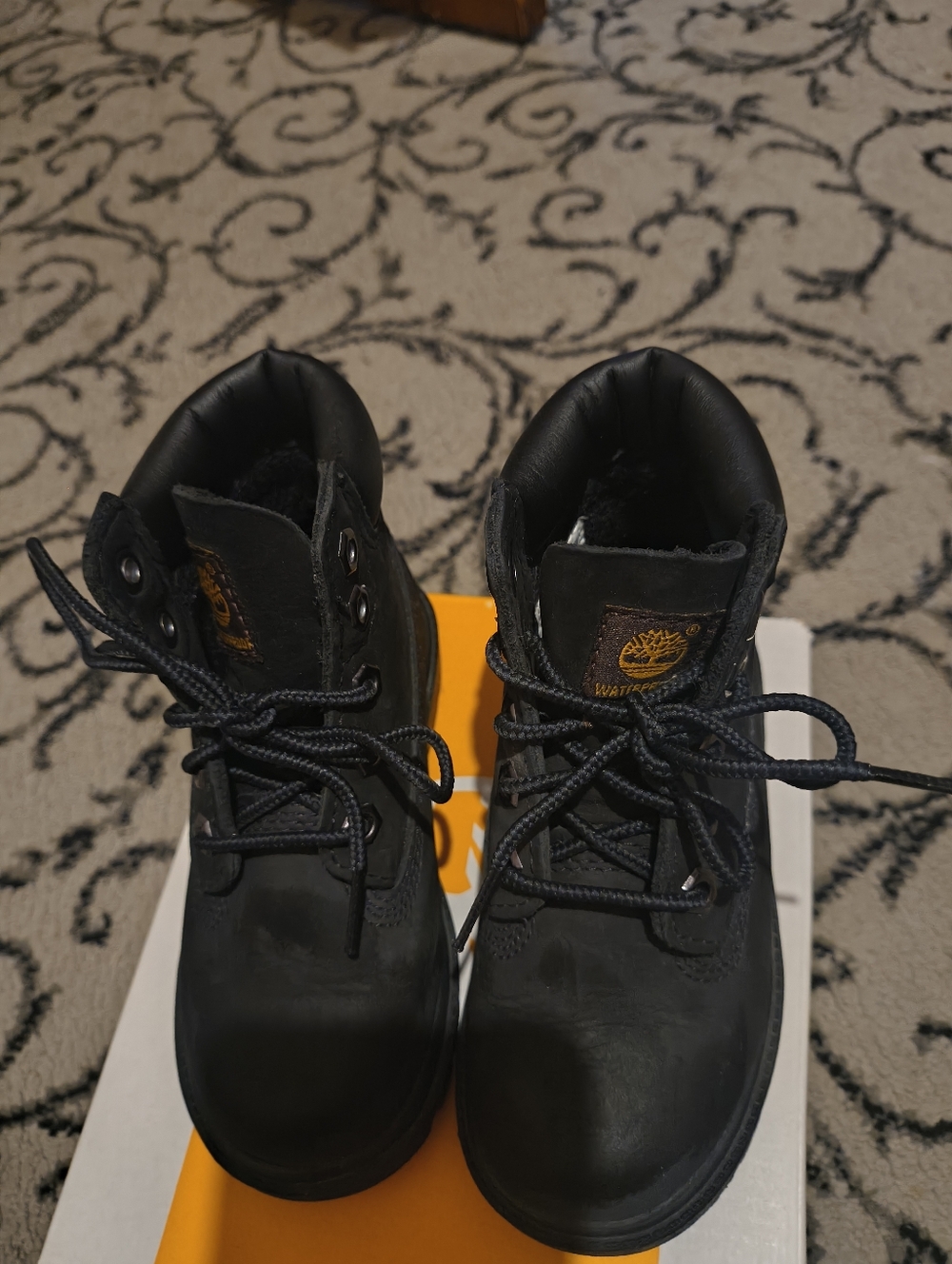 Timberland Men’s Toddler Lace-Up Waterproof Boots with Gold Logo